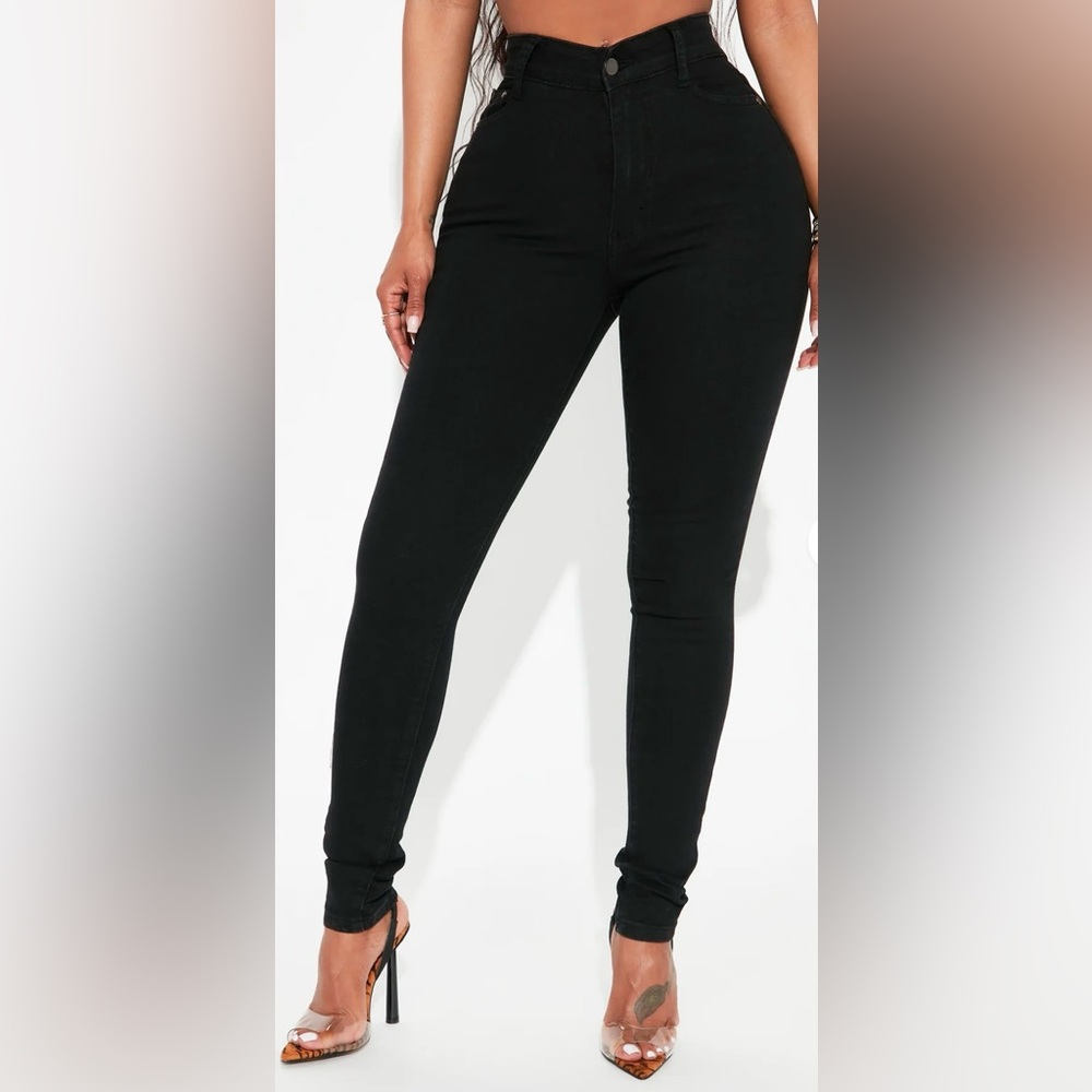 High Rise Skinny Jeans Black Size 11 NWT
